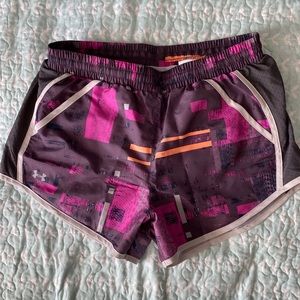 Under Armor Heat Gear Running Shorts Loose fit